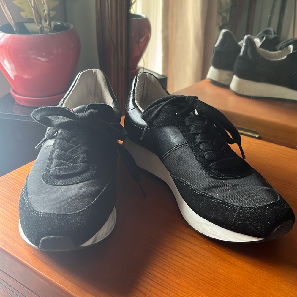 Banana Republic running shoes